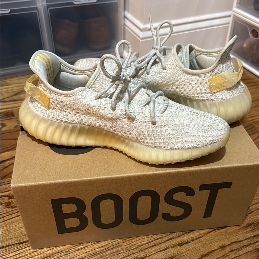Adidas Men Yeezy Boost 350 V2  Shoes